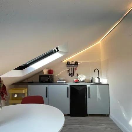 Joivy Cosy Mansard In Appartamento Rapallo