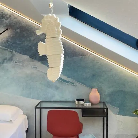 Lejlighed Joivy Cosy Mansard In Rapallo