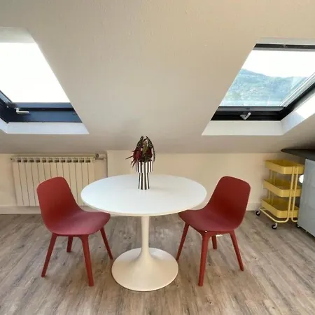 Joivy Cosy Mansard In Lejlighed